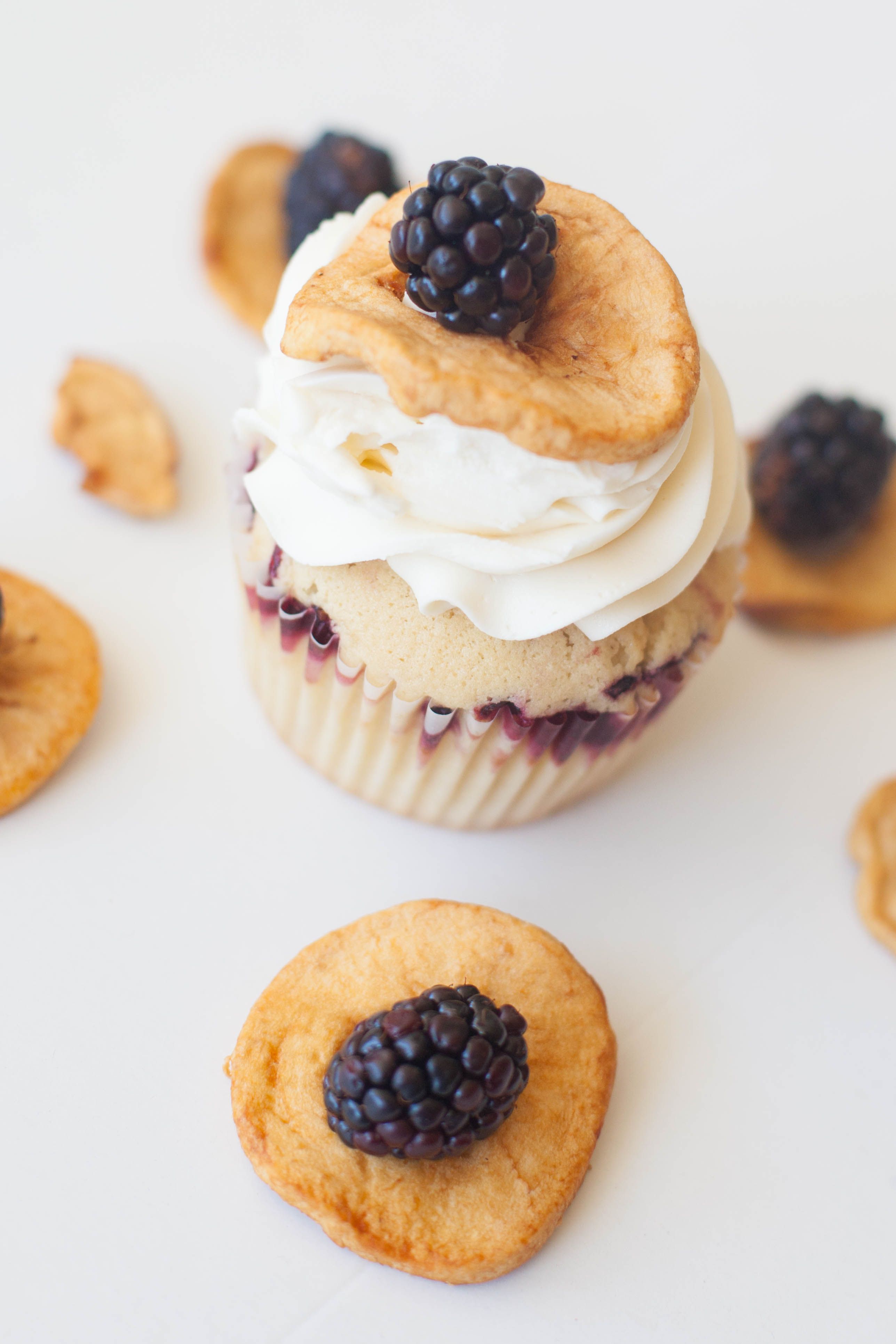 Vegan Apple Blackberry Cupcake (seasonal)