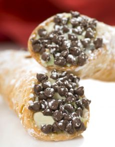 12 Mini Cannoli